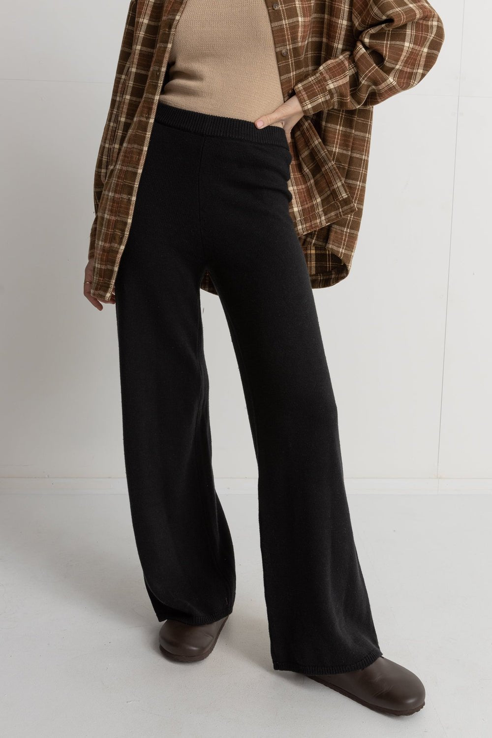 DUNE WIDE LEG KNIT PANT -Rhythm0124W-PA05-BLACK-6