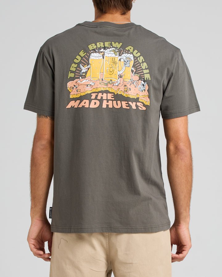 TRUE BREW | SS TEE - Mad HueysH424M01010 - CHARCOAL - S