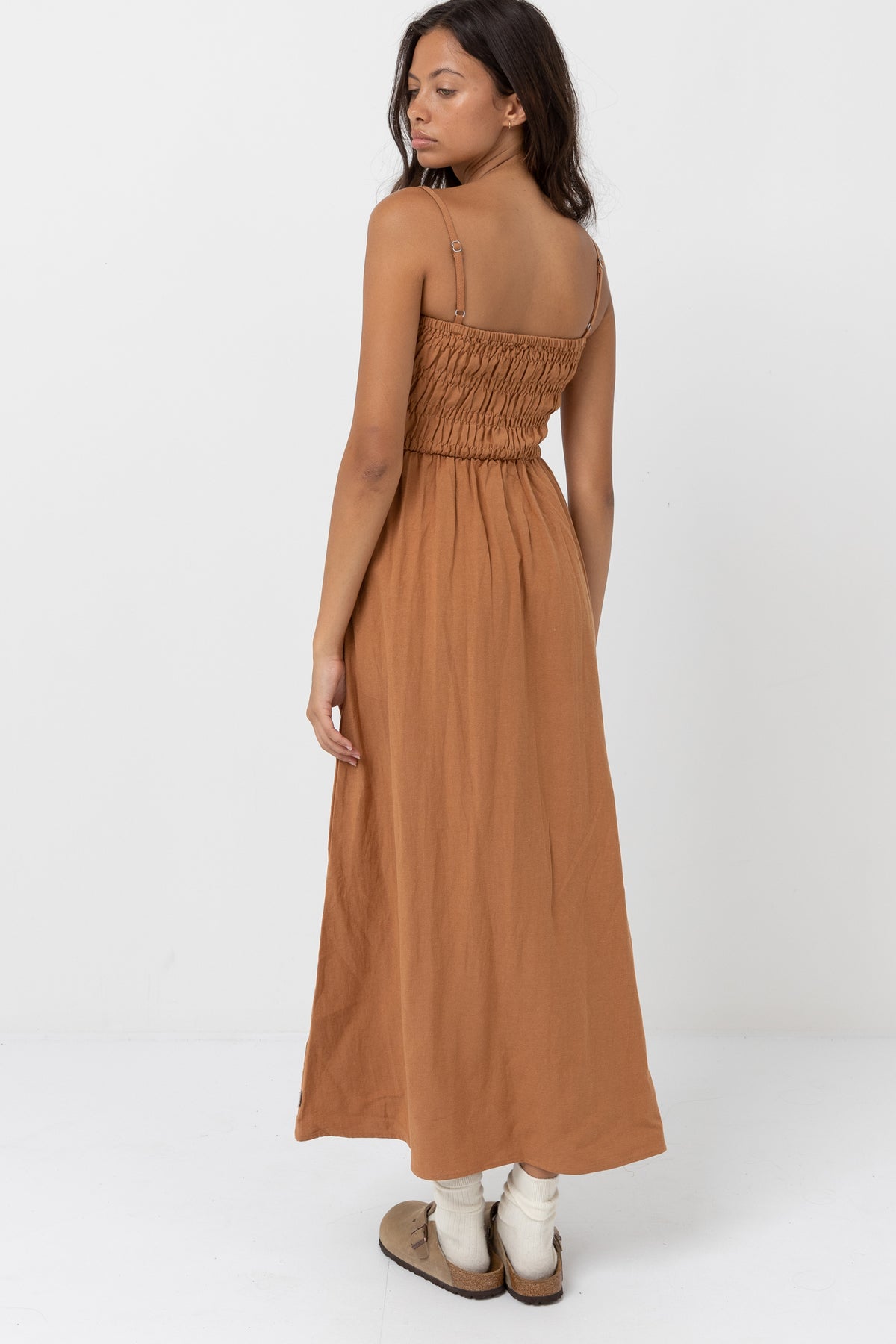 CLASSIC SHIRRED MIDI DRESS -RhythmCL22W-DR02-CARAMEL-6