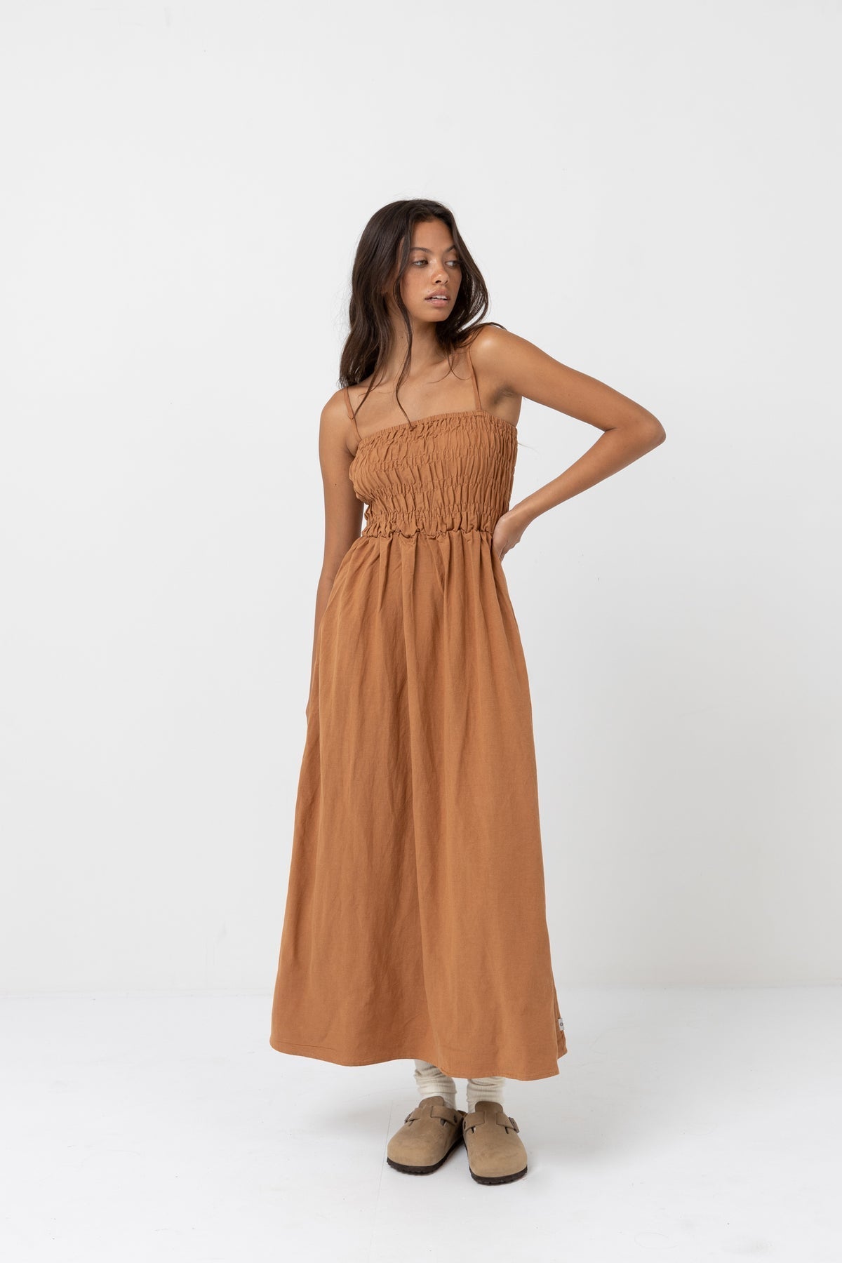 CLASSIC SHIRRED MIDI DRESS -RhythmCL22W-DR02-CARAMEL-6